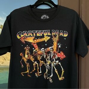 Grateful Dead Black Dancing Skeletons Graphic Crew Tee M